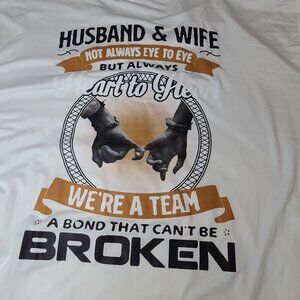 Men’s Broken Bond T-Shirt Size 5XL - Preowned